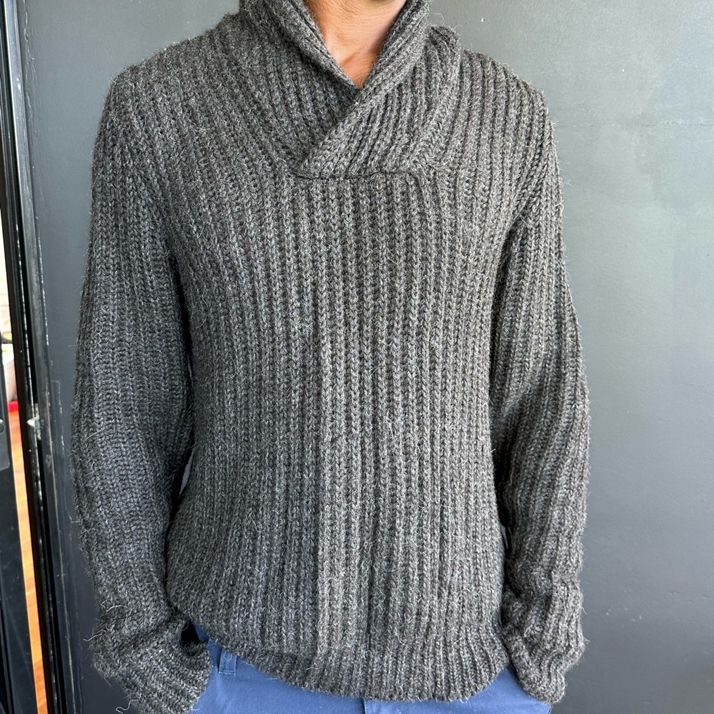Sold: Pure Alpaca Joseph Homme sweater - Picture 3 of 6